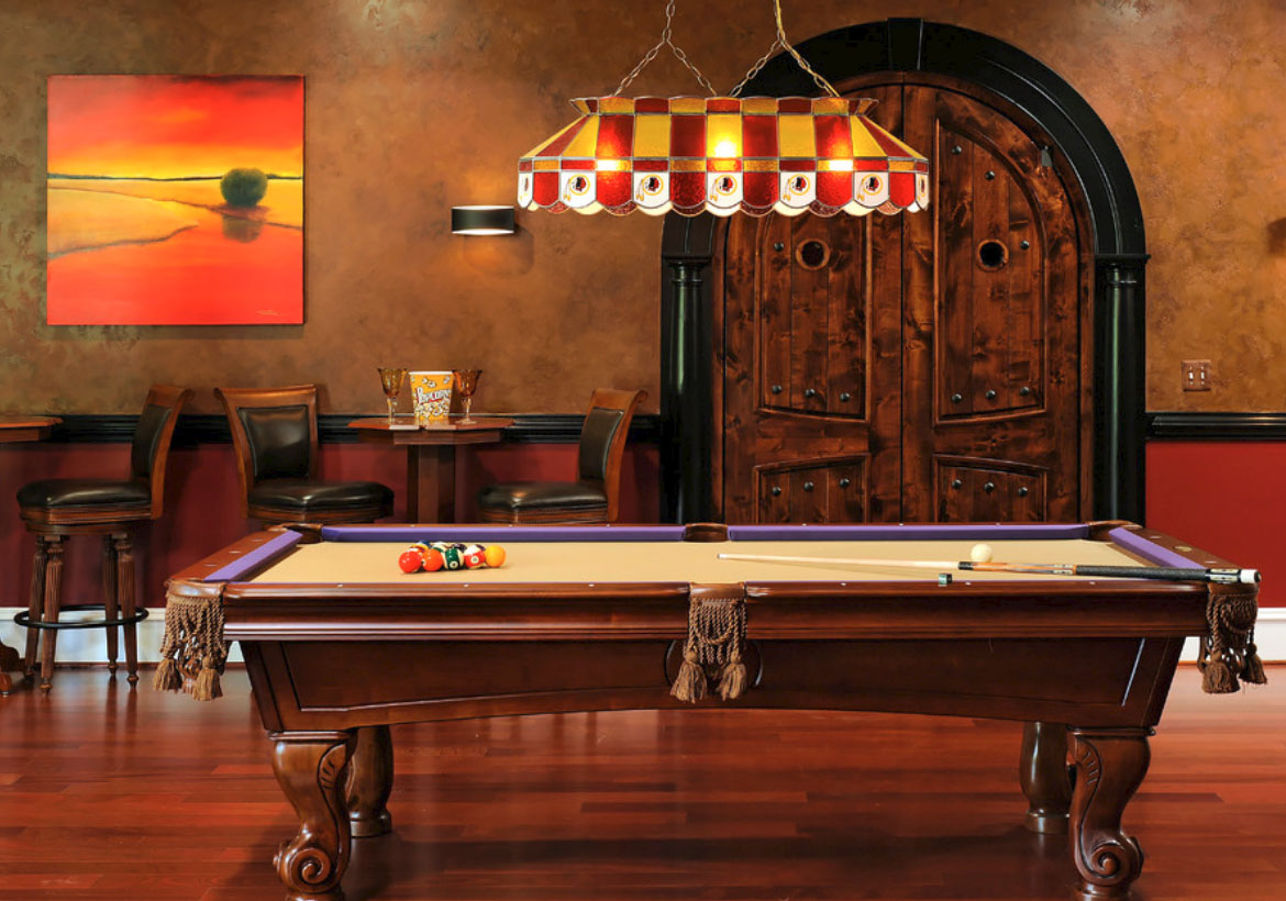 凉爽的台球桌灯照亮你的游戏室- Sebring设计构建