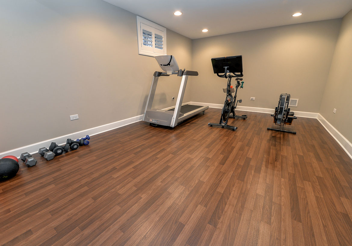 最好的家庭健身房地板和健身房地板选择- Sebring设计建造